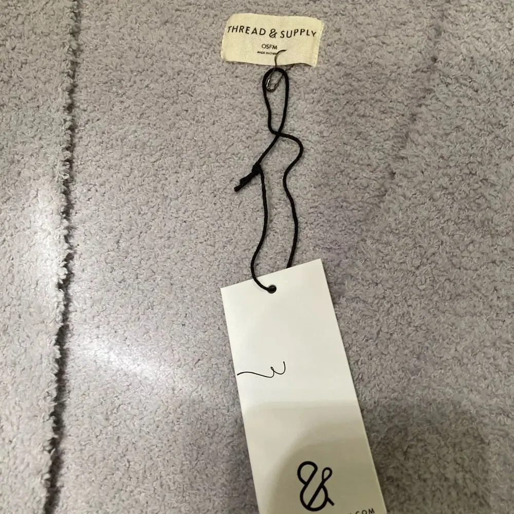 Thread & Supply Sweater Cardigan soft fuzzy women’s one size fits all NEW - Picture 12 of 14